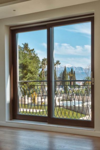 Herceg Novi The apartment in located in Village Residences with views towards the mountains, in Luxury Marina resort with the first One Only