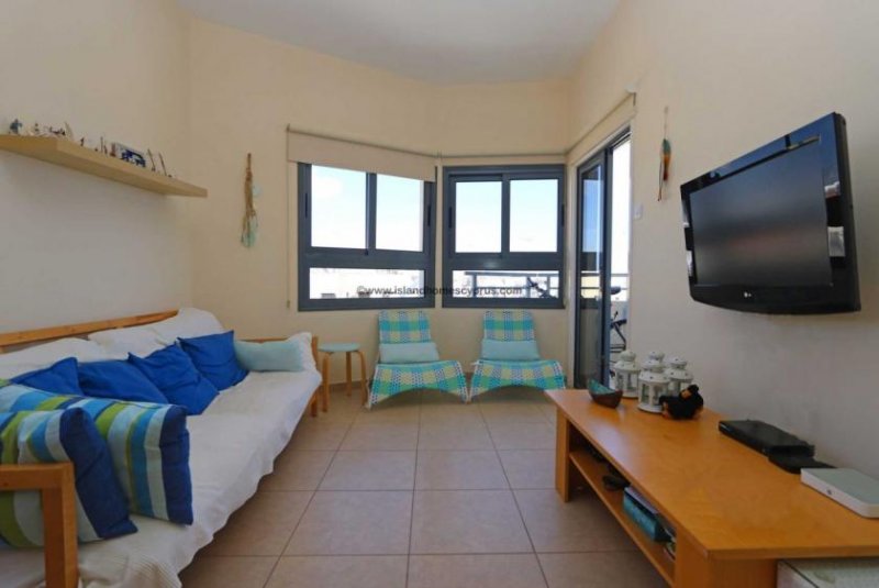 Kapparis 1 bedroom, 1 bathroom apartment in prime Kapparis location, with Sea View Roof Terrace - SDK104.Located on the 2nd floor with ac