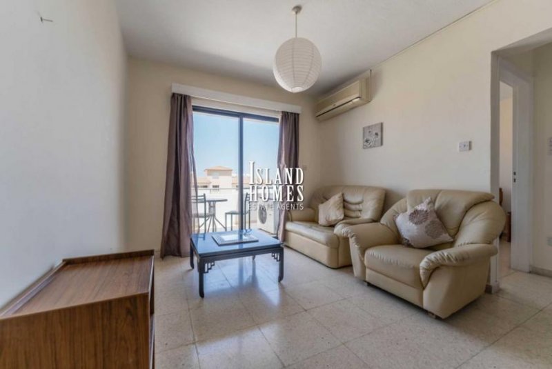 Kapparis 1 bedroom, 1 bathroom, 1st floor apartment with SEA VIEW and TITLE DEED ready to transfer in great location of Kapparis - is a 