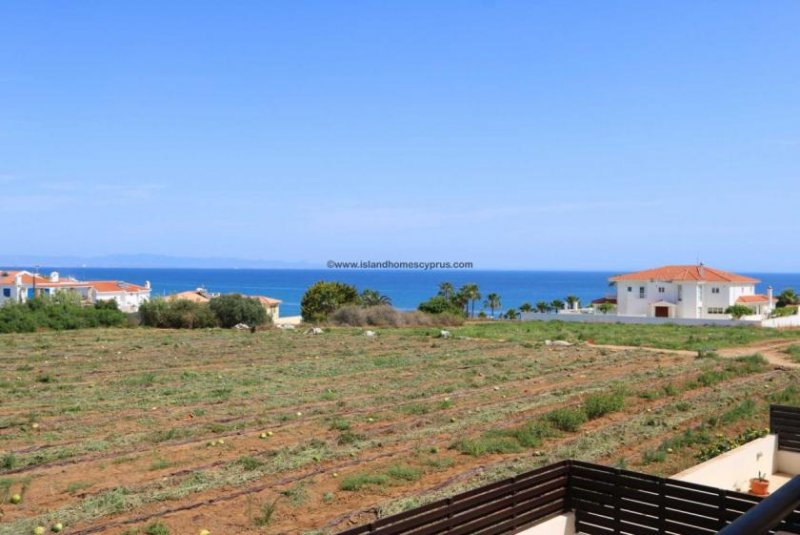 Kapparis 3 bedroom, 1 bathroom, detached villa with Title Deeds and swimming pool on Sea View development in Kapparis - DAF108.This 90m2