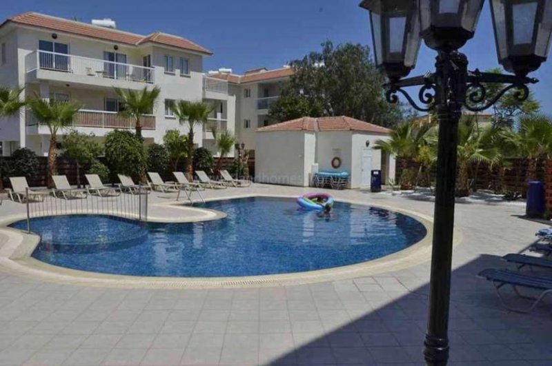 Kapparis A first floor, 2 bedroom, 1 bathroom, furnished apartment close to all amenities situated on a well maintained complex - Haus