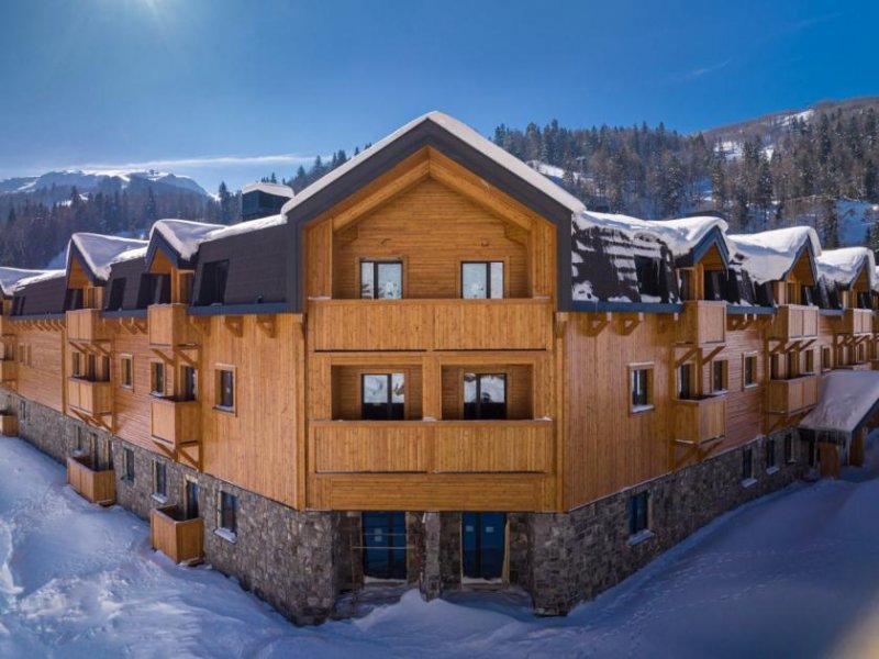 Kolašin Cozy ski apartment is located in Hotel in the centre of Ski Resort 1450. This apartment is excellent investment opportunity -