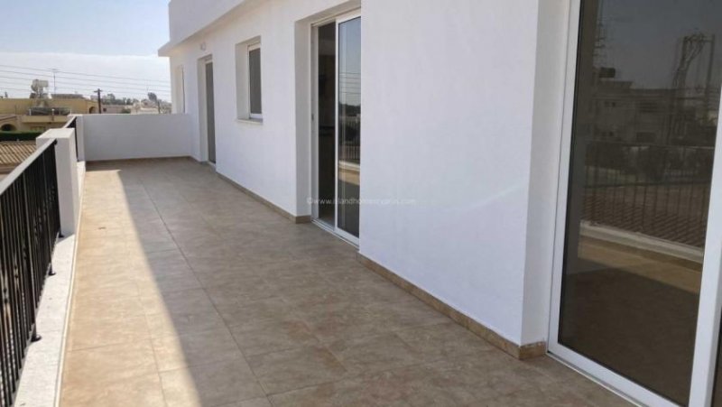 Liopetri 3 bedroom, second floor apartment with large 72m2 veranda and private access, on fully refurbished complex in fantastic village