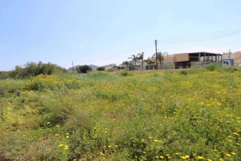 Paralimni 2406m2 plot of land in quiet residential area of Paralimni - LPAR172.Located close to local amenities, this plot offers road