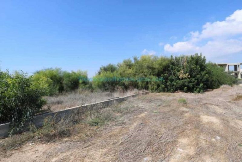 Paralimni 2532m2 plot of land in quiet residential area of Paralimni. - LPAR178This established plot is ideally located in a residential a