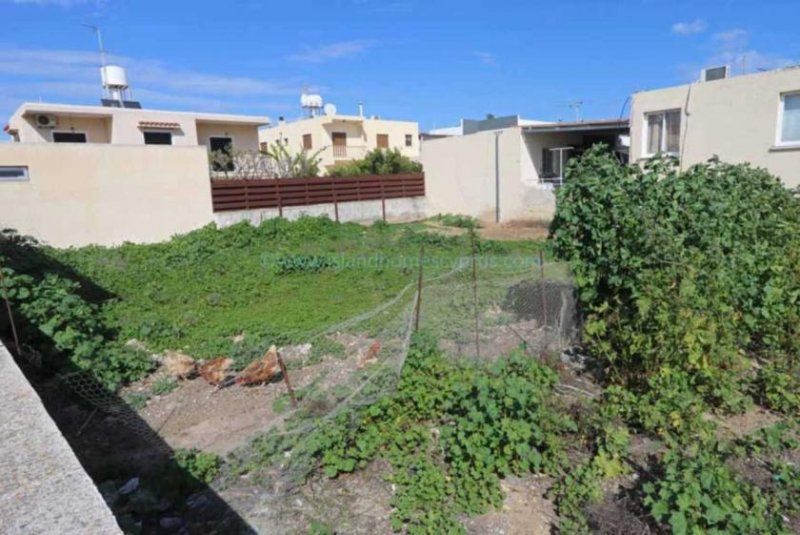 Paralimni Rare find, 322m2 plot of land in Central Paralimni. - LPAR168This plot of land is a great opportunity to develop in Central just