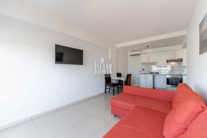 Pernera 1 bedroom, 1 bathroom apartment on an established complex with hotel style luxuries and amenities and excellent rental potential