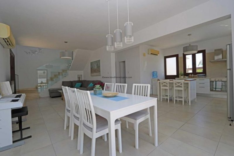 Pernera 4 bedroom, 3 bathroom detached villa in Prime location just 100m from the beach in Pernera - POL116.This stunning villa has it`s