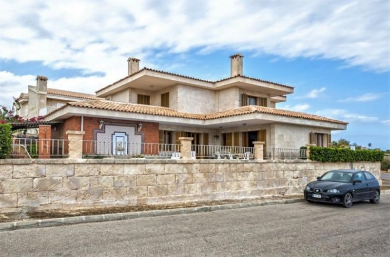 Porto Cristo Extravagante Villa mit fantastischem Meerblick Haus kaufen