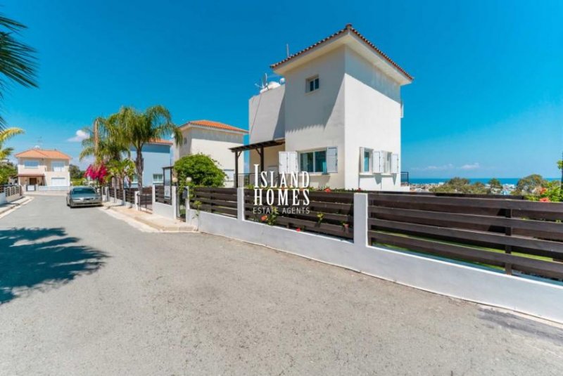 Protaras 2 bedroom, 1 bathroom, 1 WC, detached property with AMAZING SEA VIEWS in exclusive location of Protaras - JAS104Set in a prime w