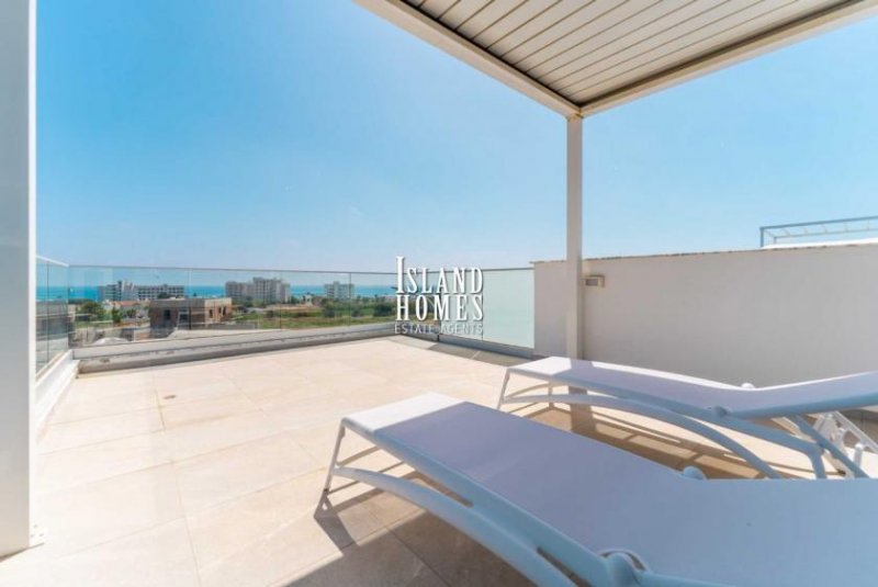 Protaras 5 bedroom, 2 bathroom, NEW BUILD detached villa with SEA VIEWS in fantastic location of Protaras - IJP104DP.This stylish Haus