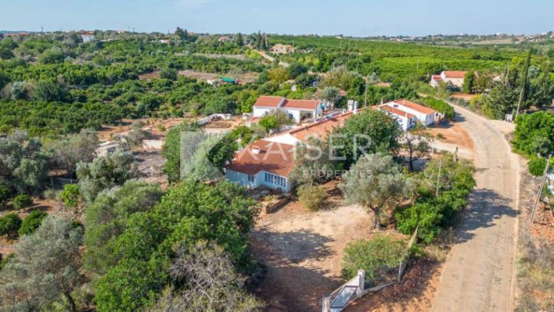 Silves Diese renovierte Villa im Landhausstil mit Blick auf die Landschaft liegt in einer ruhigen ländlichen Gegend, 15 Minuten von