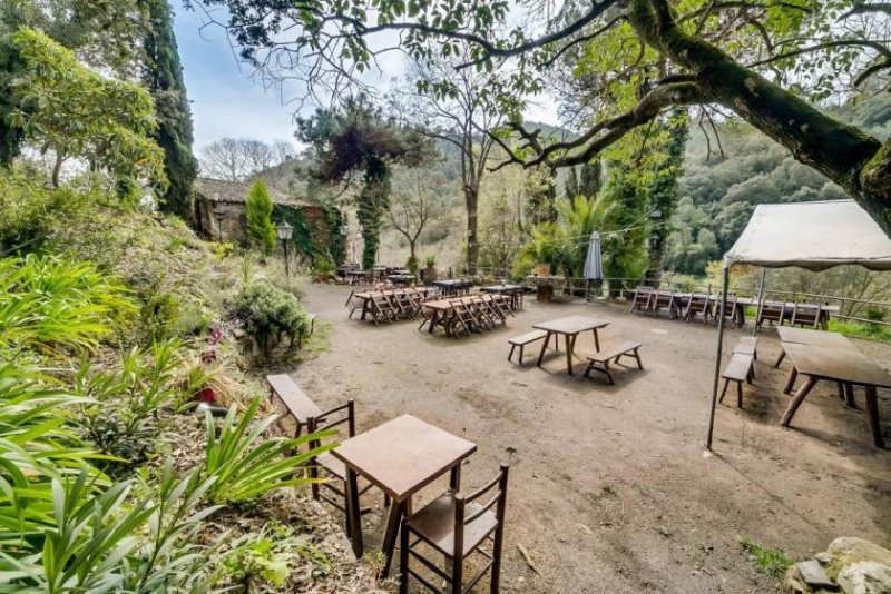 Tordera Altes Bauernhaus aus dem achtzehnten Jahrhundert, das in ein voll funktionsfähiges Restaurant umgewandelt wurde und Platz für