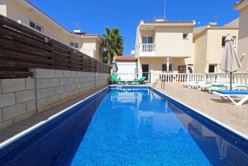 Xylofagou 3 bedroom, 1 bathroom Townhouse with access to communal swimming pool in quiet residential area of Xylofagou - FLX103 Located a