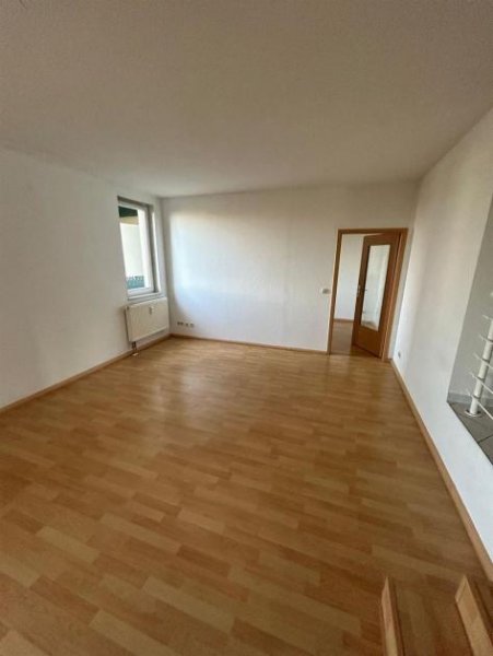 Altenburg Großzügige 3-Zimmer mit Laminat, Balkon, EBK, SP und Wannenbad in guter Lage!!! Wohnung mieten