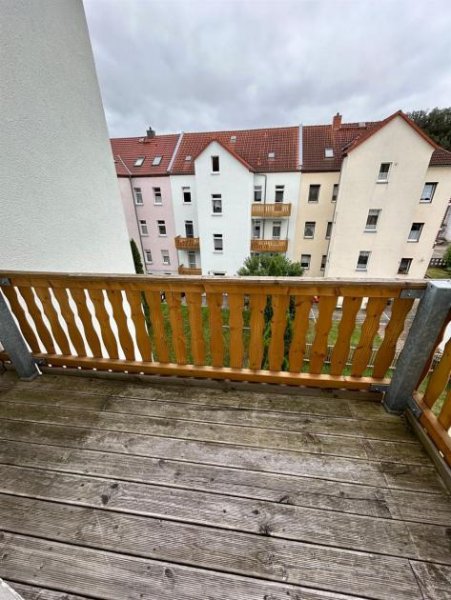 Roßwein Gemütliche 4-Zimmer mit Balkon und Laminat in ruhiger Lage! Wohnung mieten