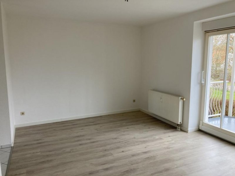 Zwickau 1,5 Raum-Whg. mit Balkon und Singleküche in Marienthal Nähe HBK! Wohnung mieten