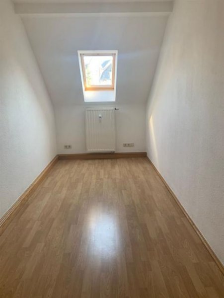 Falkenstein Großzügige 3,5-Zimmer mit Laminat und Tageslichtbad mit Wanne in guter Lage! Wohnung mieten