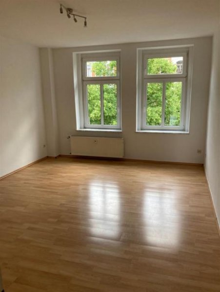 Chemnitz Großzügige 3-Zimmer mit Balkon, Wannenbad & Laminat in Bestlage! Wohnung mieten