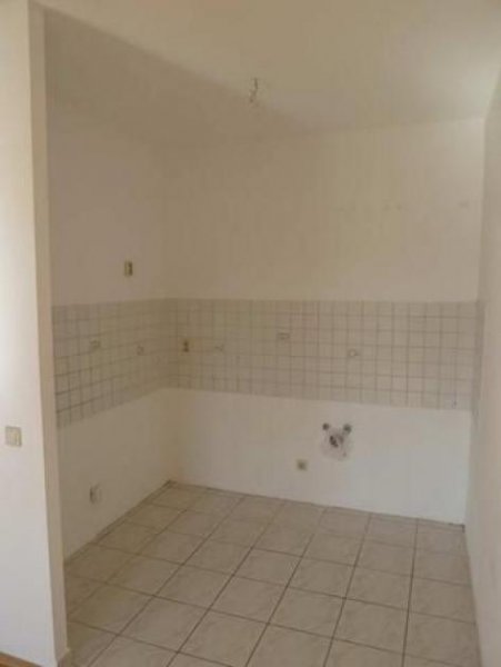 Chemnitz Großzügige 3-Zimmer mit Balkon, Wanne, Dusche und Laminat in guter Lage! Wohnung mieten