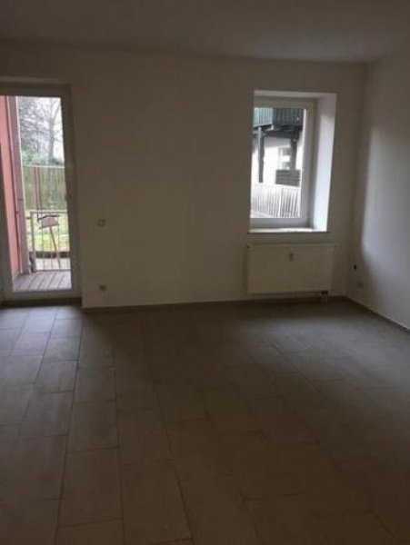 Chemnitz Günstige 3-Zimmer mit Laminat, Wannenbad, offener Küche und Balkon in Bestlage am Küchwald! Wohnung mieten