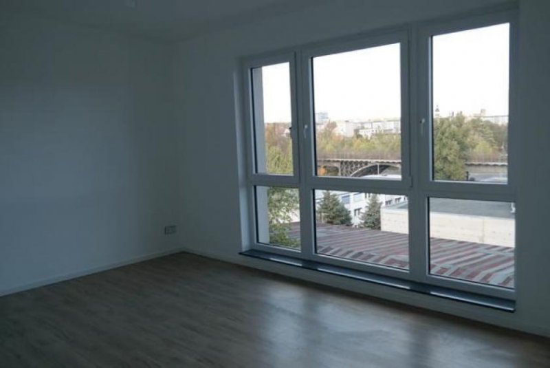 Chemnitz Loftwohnung mit Lift, Einbauküche, 2x Stellplatz, Riesendachterrasse und zwei Bädern in Bestlage! Wohnung mieten