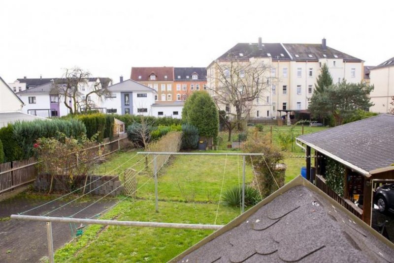 Chemnitz 5-Zimmer Maisonette mit 2 Bädern, Laminat, HW-Raum und Dachterrasse in ruhiger Lage! Wohnung mieten