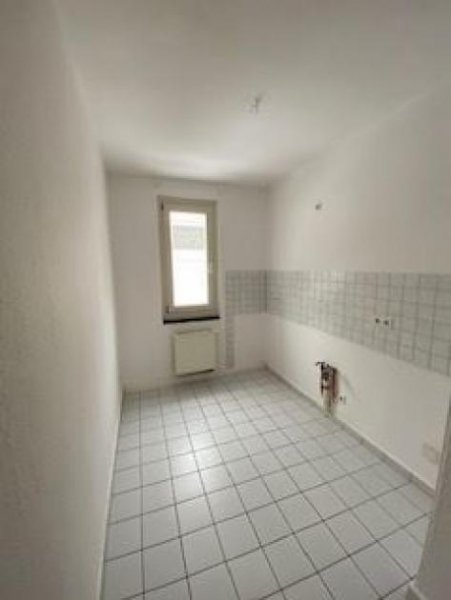 Chemnitz * Frisch renovierte 2-Zimmer mit Wannenbad in uninaher und ruhiger Lage an der Gartenanlage! * Wohnung mieten