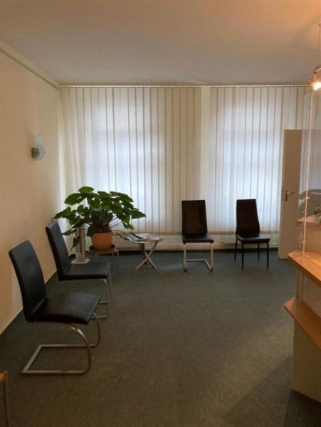 Chemnitz Großzügige 7,5-Zimmer Büro oder Praxiseinheit in guter Lage Gewerbe mieten