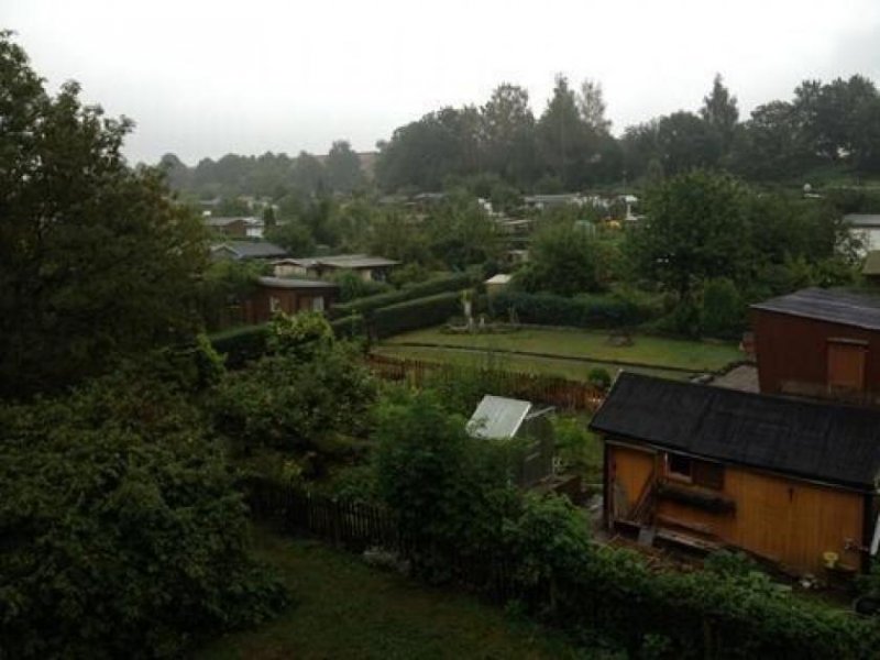 Chemnitz Günstige 2-Zimmer mit Wannenbad und Laminat in ruhiger Lage an der Gartenanlage! Wohnung mieten