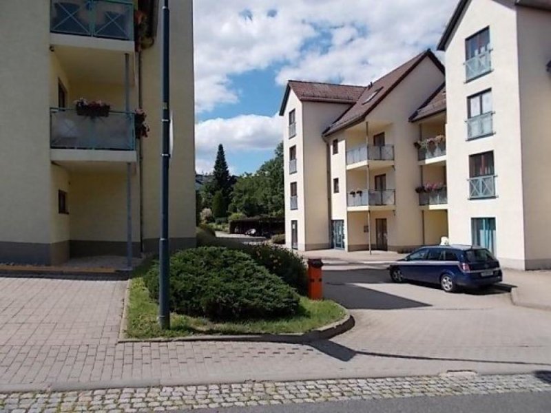 Chemnitz DG 2-Zimmer Maisonette mit Wannenbad, Laminat, Abstellraum, EBK und Carport in Toplage! Wohnung mieten