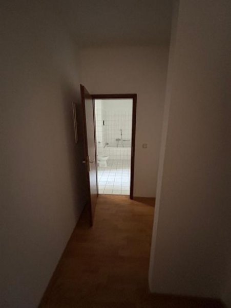 Chemnitz Große 1-Zimmer Wanne und Ausblick! EBK mgl. 2 KM frei!!! Wohnung mieten