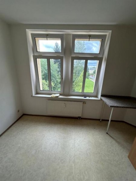 Chemnitz Großzügige 1-Zimmer mit Wanne, EBK und Ausblick! 2 KM frei!!! Wohnung mieten