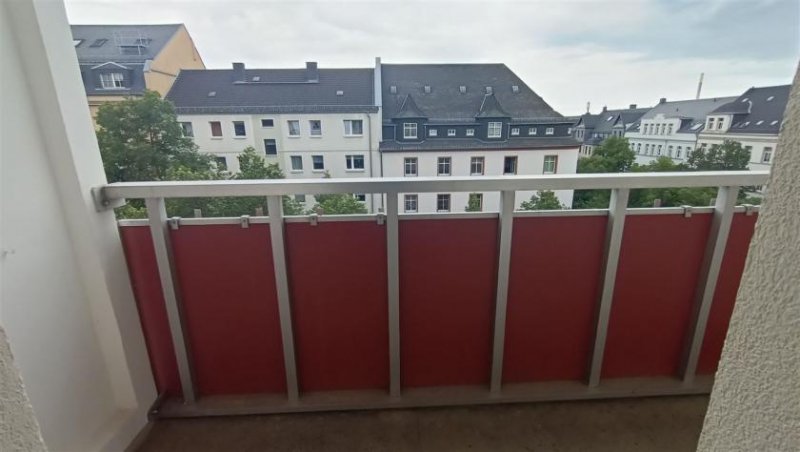 Chemnitz Helle 3-Zi. mit Balkon, Wanne & Laminat in ruhiger Lage! Wohnung mieten