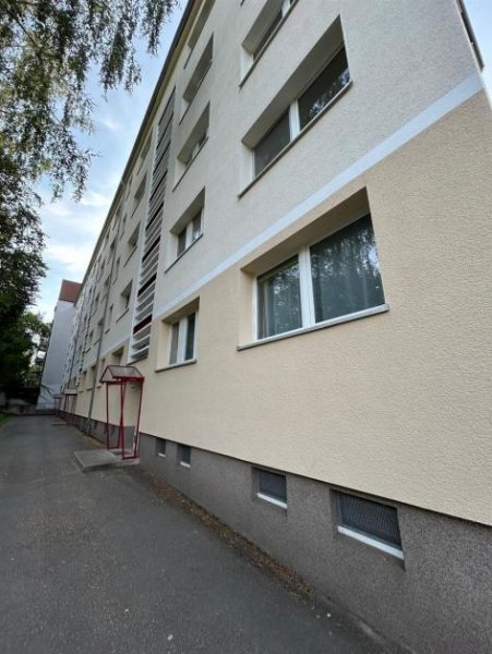 Chemnitz Helle 3-Zi. mit Balkon, Wanne & Laminat in ruhiger Lage! Wohnung mieten