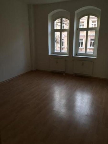 Chemnitz DG 3-Zimmer mit Balkon, Wanne, Abstellraum und Laminat in ruhiger Lage!* Wohnung mieten