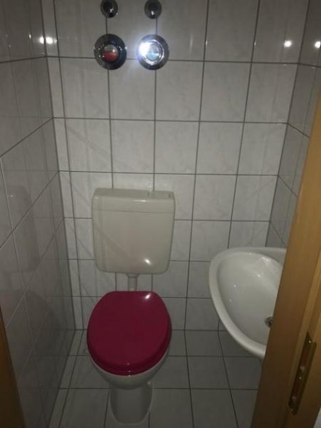 Chemnitz Kompakte 4-Zimmer mit Wanne, Dusche, Laminat, Stellplatz und sep. WC zum Toppreis! Wohnung mieten