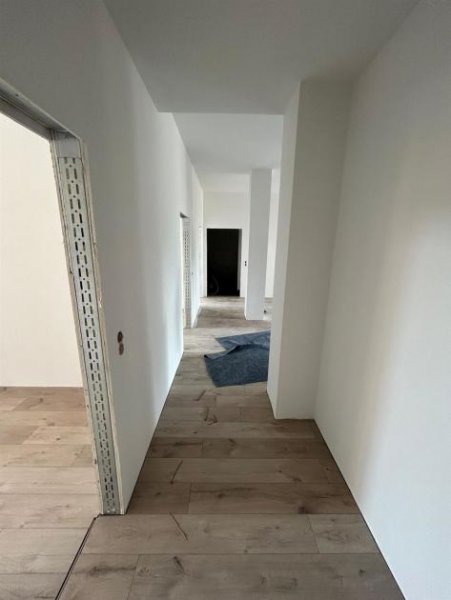 Burkhardtsdorf Erstbezug nach San.! Großzügige 5-Zimmer Loft mit Wanne, Dusche und Riesenloggia in ruhiger Lage! Wohnung mieten