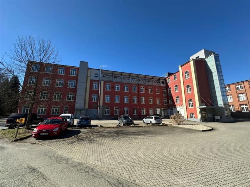 Burkhardtsdorf Erstbezug nach San.! Große 5-Zimmer Loft mit Wa., Du. und Riesenloggia in ruhiger Lage! EBK mgl. Wohnung mieten