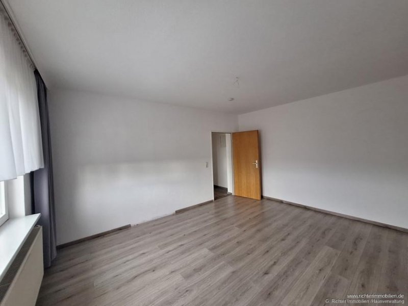 Oederan 2-Zimmer-Etagenwohnung-Wohnung mit Balkon und EBK in ruhiger Lage Wohnung mieten