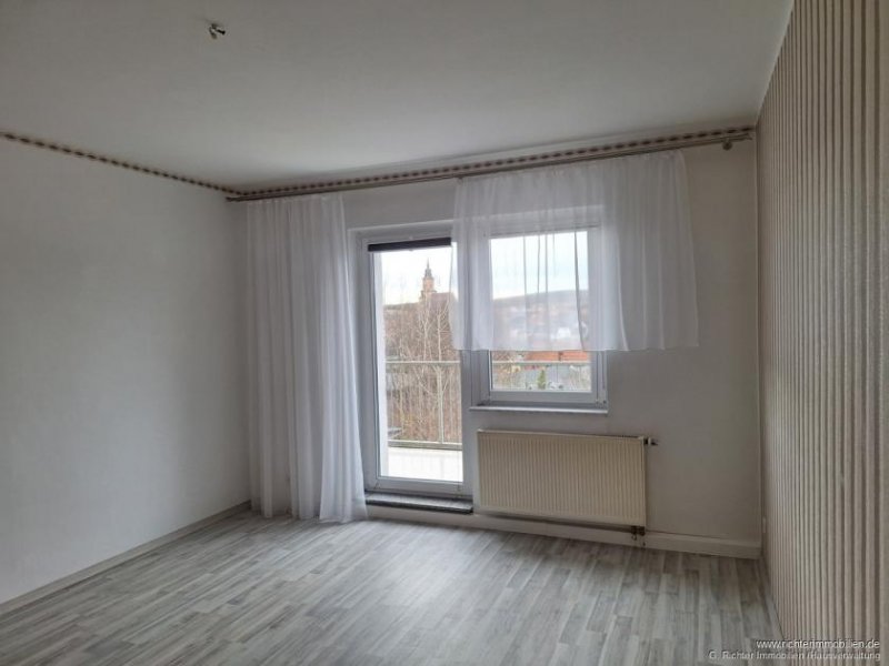 Oederan 2-Zimmer-Etagenwohnung-Wohnung mit Balkon und EBK in ruhiger Lage Wohnung mieten