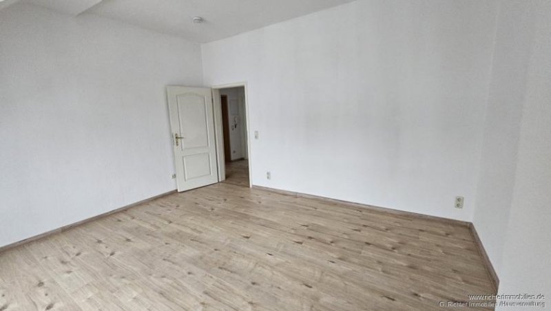 Freiberg 2-Zimmer-Wohnung mit Balkon im Dachgschoss Wohnung mieten