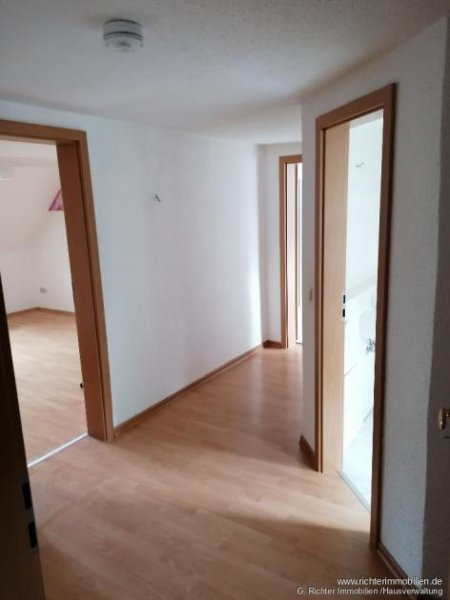 Freiberg Großzügige 2-Zimmer Dachgeschosswohnung mit Abstellkammer Wohnung mieten