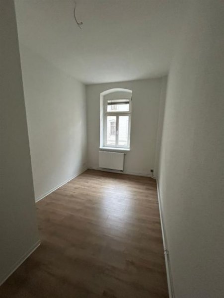 Freiberg ** Moderne 3-Zimmer mit Wanne, Dusche und Laminat in Bestlage! ** Wohnung mieten