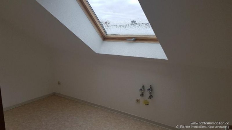 Halsbrücke 2-Zimmer-Dachgeschosswohnung mit Balkon in Halsbrücke Wohnung mieten