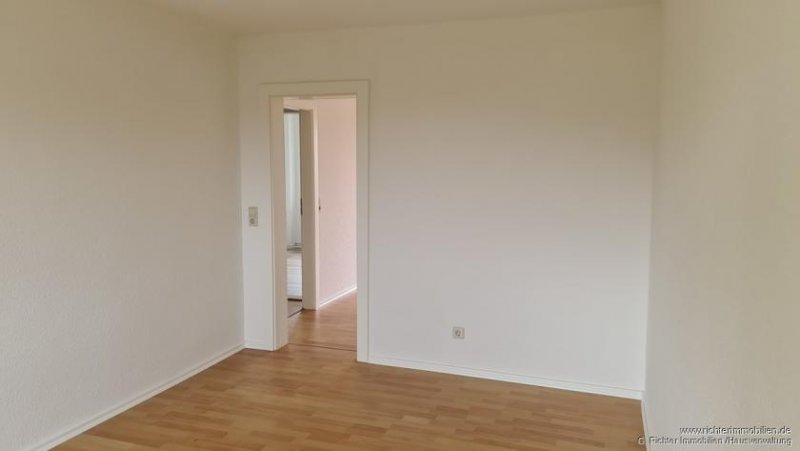 Halsbrücke 2-Zimmer-Etagenwohnung, ruhige Wohnlage, mit Balkon in Halsbrücke Wohnung mieten