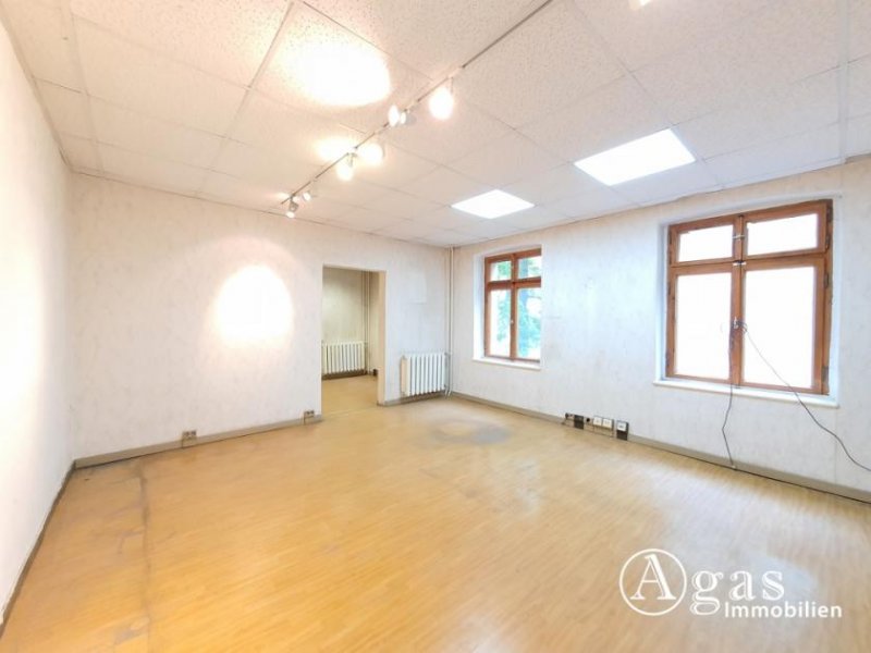 Berlin Büro/Atelier/Praxis/Werkstatt - Remise mit 3 Etagen & 3 PKW-Platz in bester Lage - Warm unter 15€/m² Gewerbe mieten