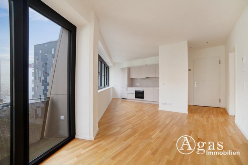 Berlin Beeindruckende 2 Zimmer Wohnung mit interessantem Schnitt auf ca. 61m², mit EBK und Balkon in Mitte! Wohnung mieten