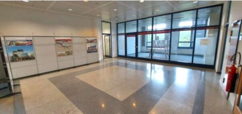 Berlin Prov.-frei: Helles Büro am Ringcenter Gewerbe mieten