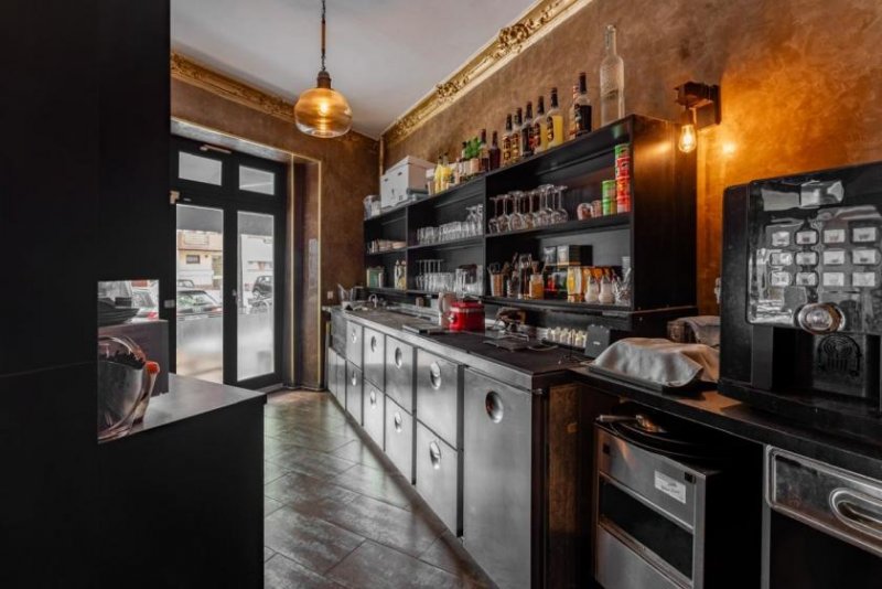 Berlin Stilvolle Bar am Savignyplatz Gewerbe mieten